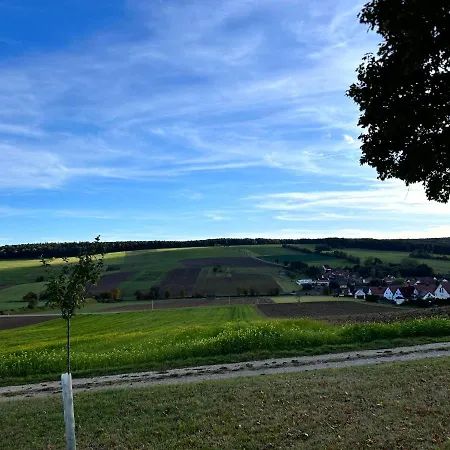 شقة Im Usseltal - Zirben - Monheimer Alb - Altmuehltal - Familie Geyer Daiting *