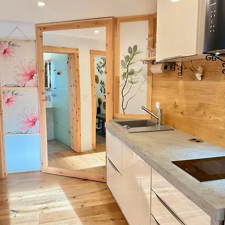 Zirben - Wellness In Bayern L Altmuehltal L Privater Whirlpool & Sauna L Dtv 5 Sterne Fuer Paare Und Familie Monheim (Bavaria)
